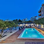 Apartamento Stunning In Okrug Gornji