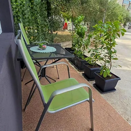 Stunning In Okrug Gornji *