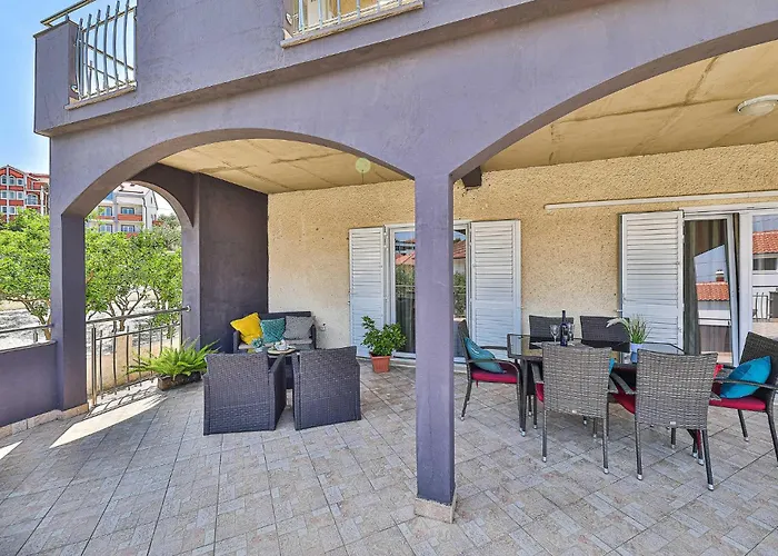 Stunning In Okrug Gornji