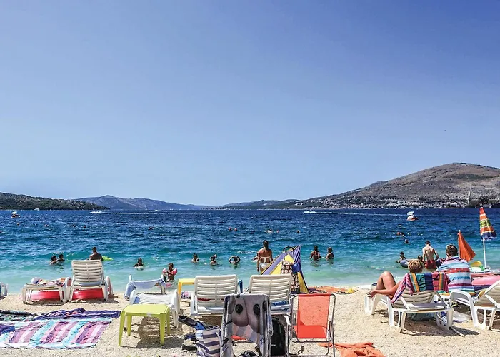 Apartment Stunning In Okrug Gornji *