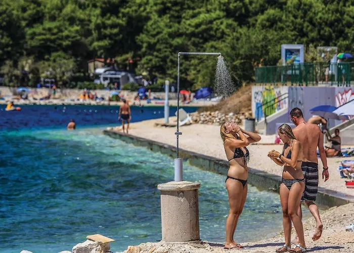 Apartment Stunning In Okrug Gornji *